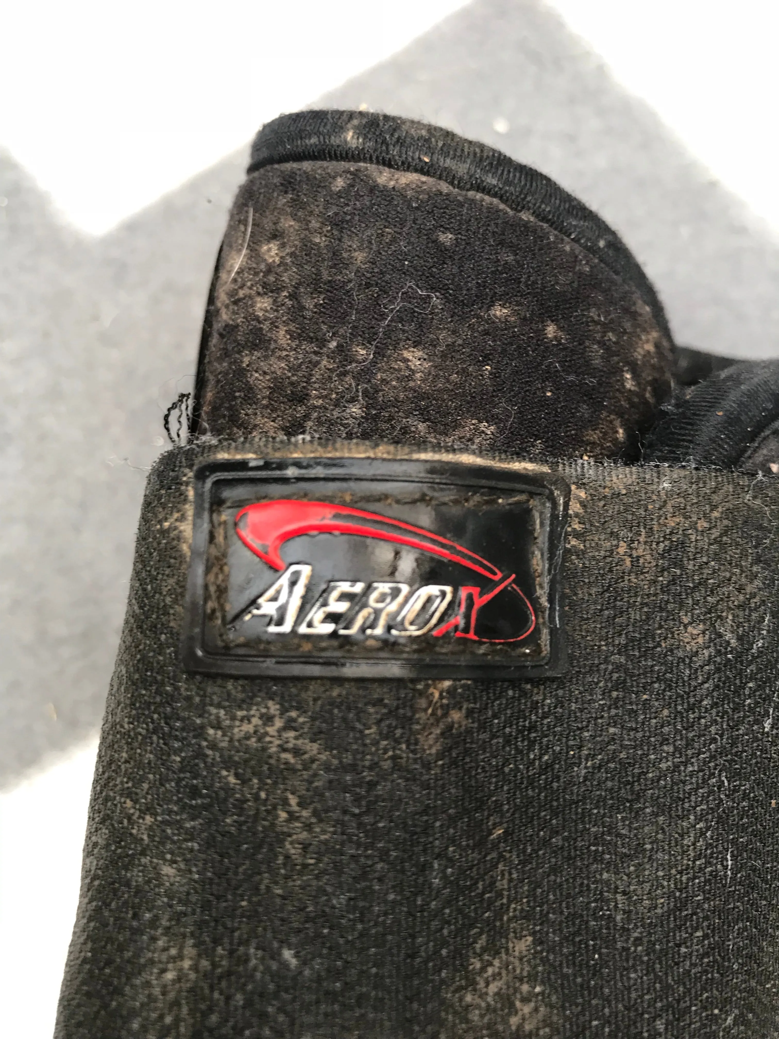 Aerox black brushing boots approx cob size