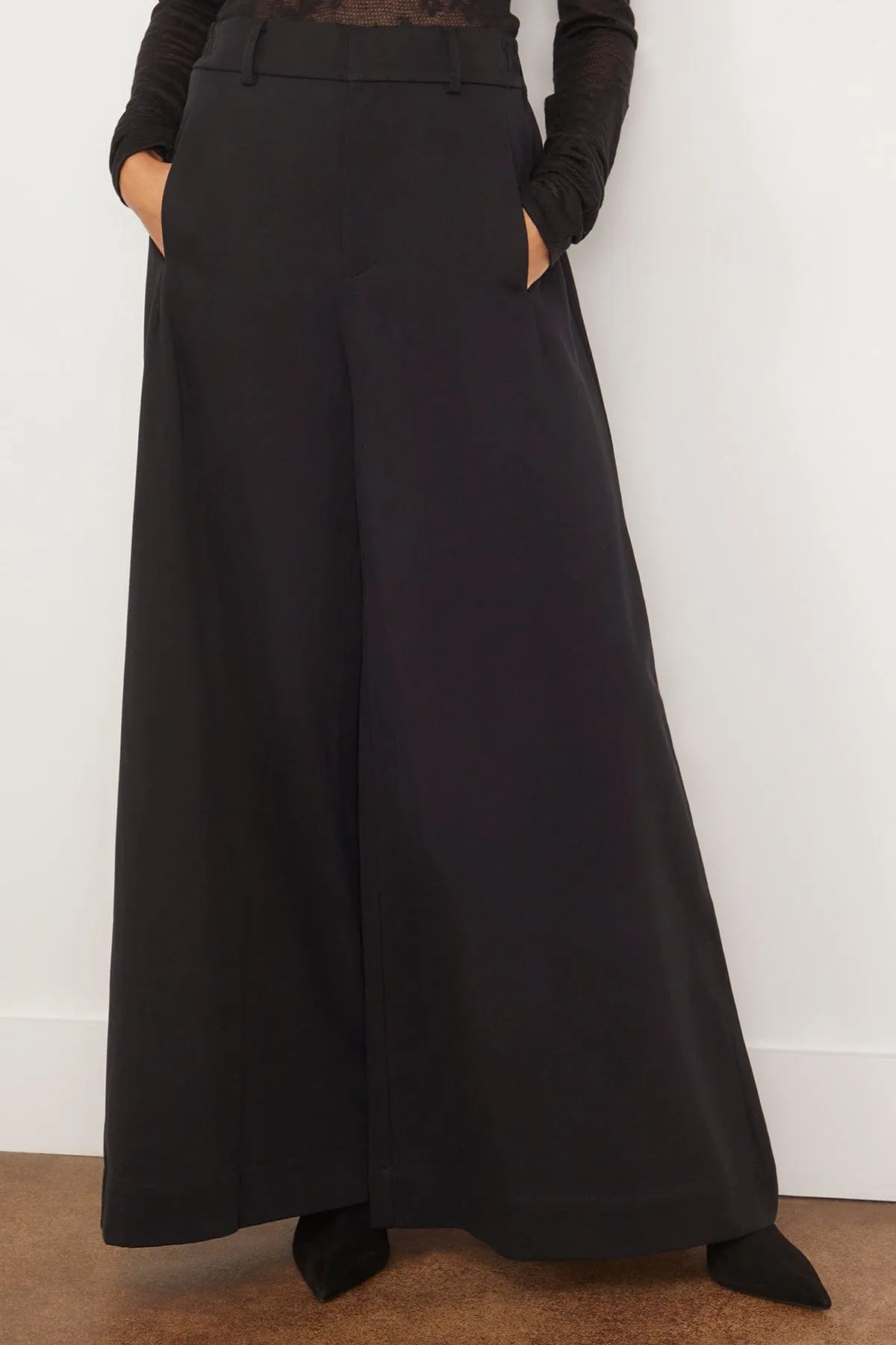 Kerith Sportwear Pants in Black