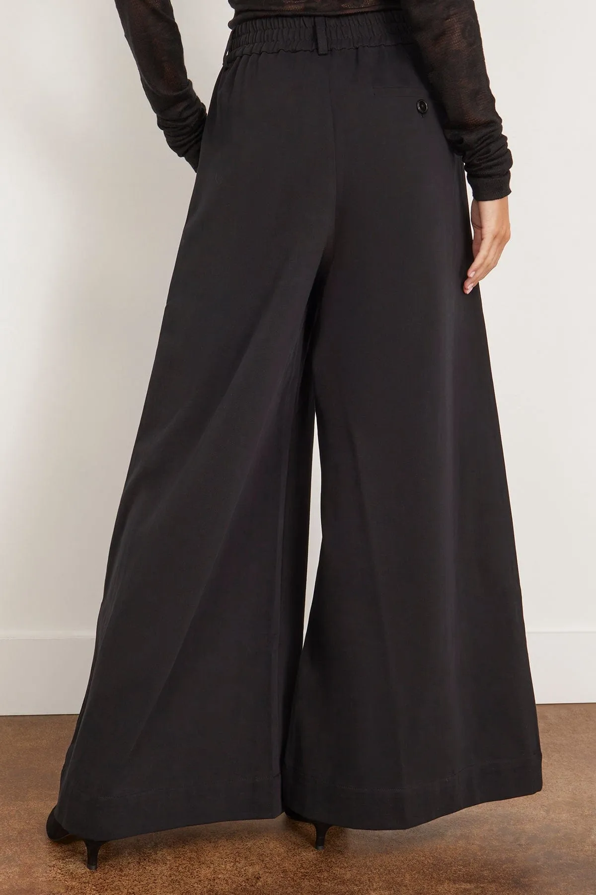Kerith Sportwear Pants in Black