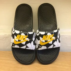 Men's Nike Benassi JDI Print Floral (Black/University Gold/White)(631261-034)