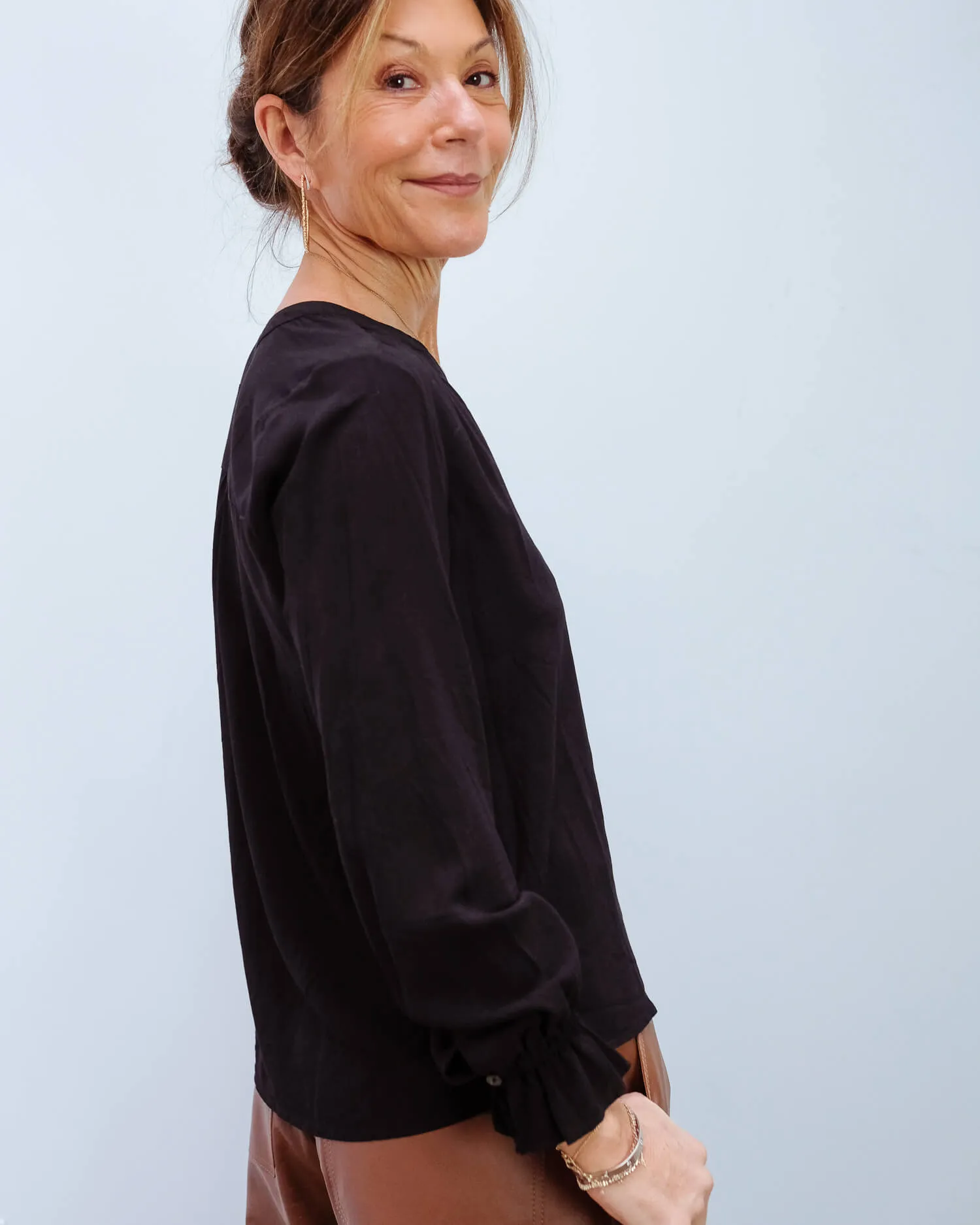 V Marlena top in black